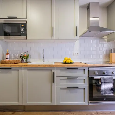 Con Piscina. Naranjos De Appartement Marbellac