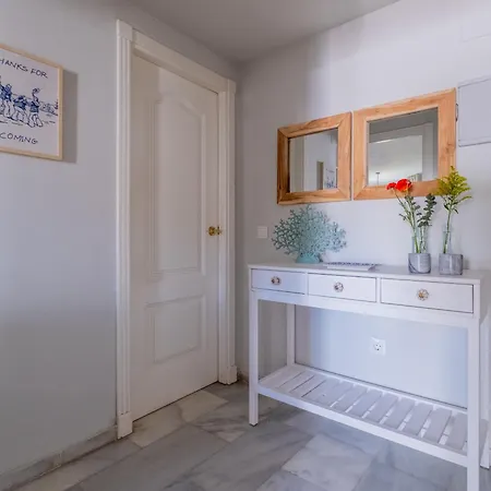 Con Piscina. Naranjos De Appartement Marbellac