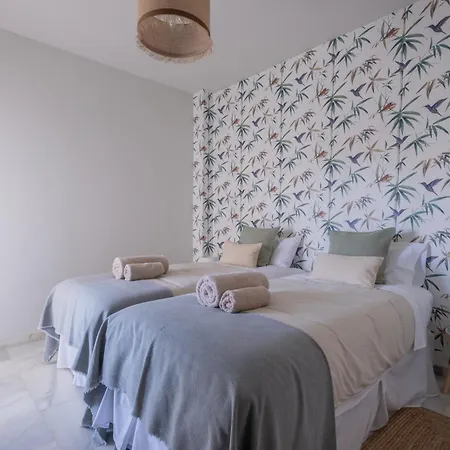 Con Piscina. Naranjos De Apartamento Marbella