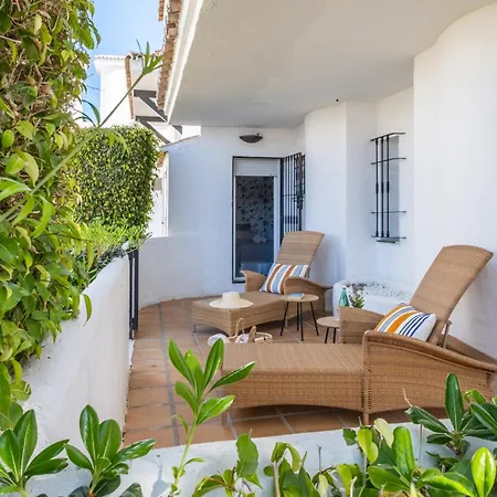 Con Piscina. Naranjos De * Marbella