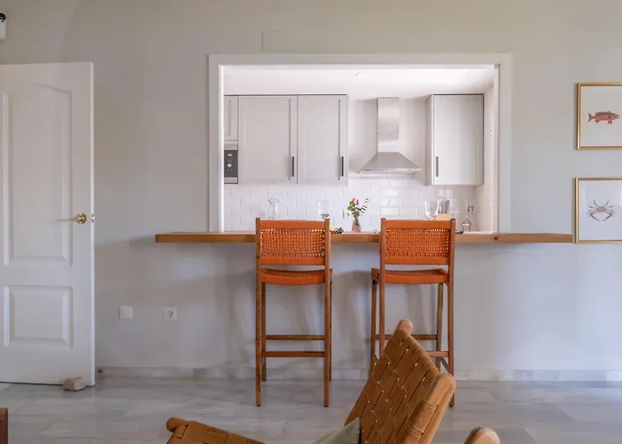 Apartman Con Piscina. Naranjos De