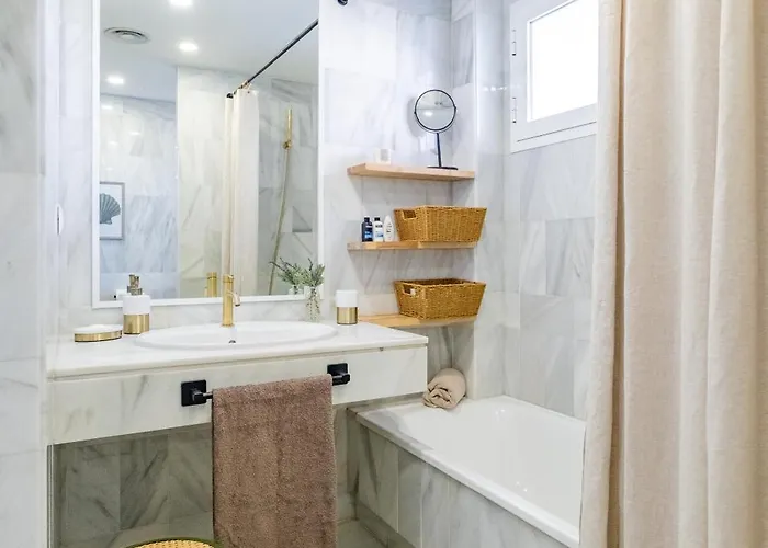 Apartman Con Piscina. Naranjos De Marbella