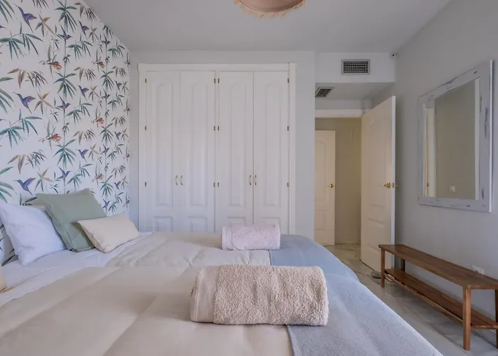 Apartman Con Piscina. Naranjos De Marbella